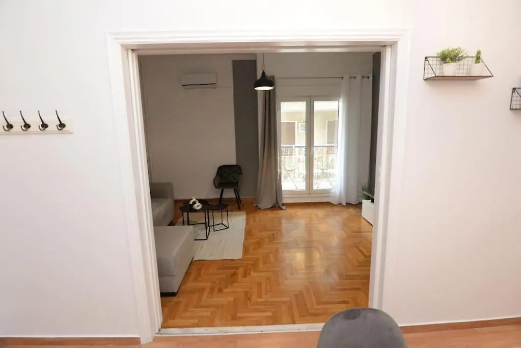 Minimal Apartment In Koukaki-1